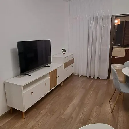 Brown - Elegant * Bucharest