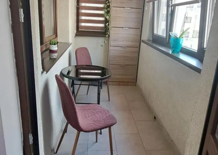Brown - Elegant Apartment 3*