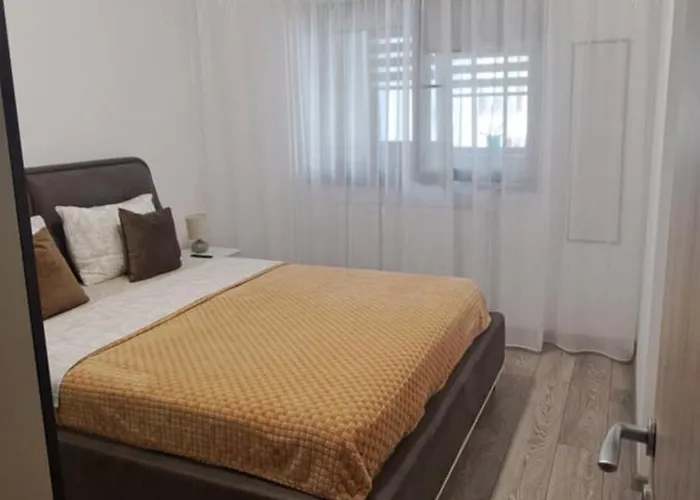 Apartament Brown - Elegant Bucureşti
