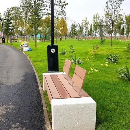 Brown - Elegant Апартаменти 4*