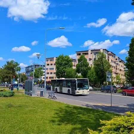 Brown - Elegant Апартаменти